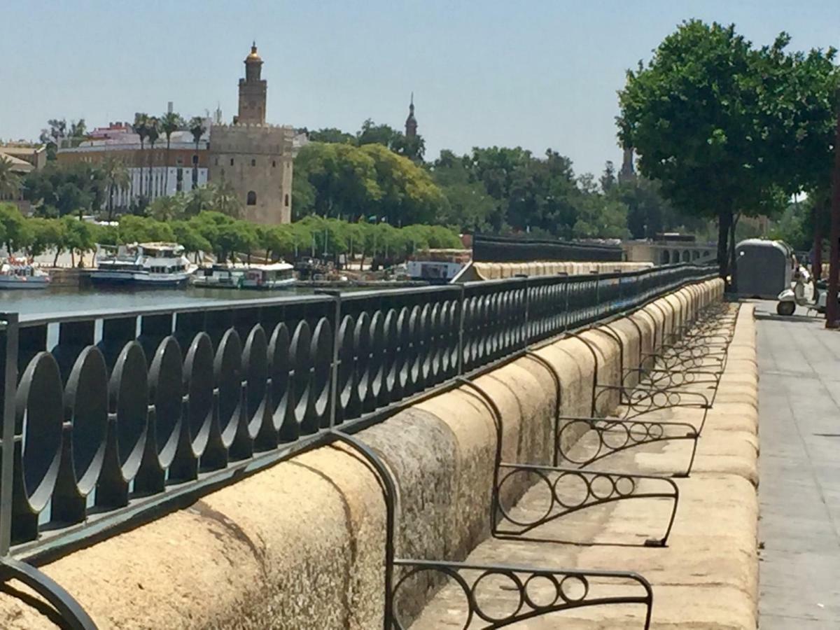 Betis A La Orilla Del Guadalquivir & Vistas A La Giralda Apartamento Sevilha Exterior foto